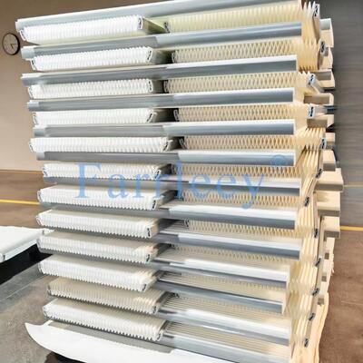 جودة بطاقة تصفية الغبار عالية الكفاءة مع PTFE Donaldson Tetratex ، مقاومة حرارية 80 درجة مئوية ، و 9.00 متر مربع سطح تصفية لاستخراج الدخان بالليزر مصنع